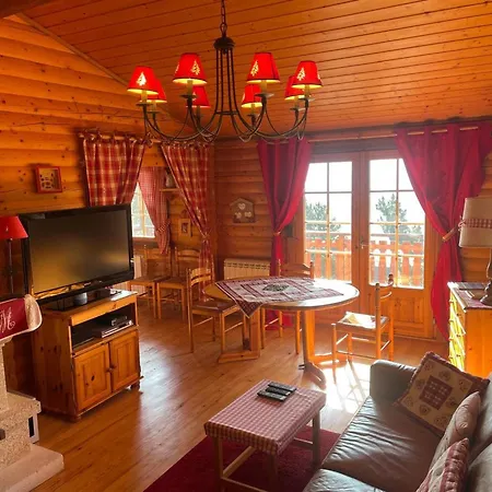 Chalet Avec Cheminee Et Terrasse Aux Angles - Fr-1-593-128